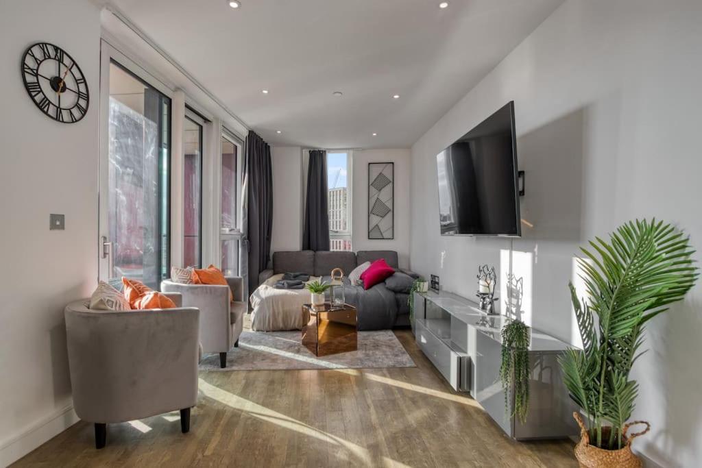 Apartamento 2 Bed & 2 Bath Next To Nine Elms Station - Zone 1 Londres