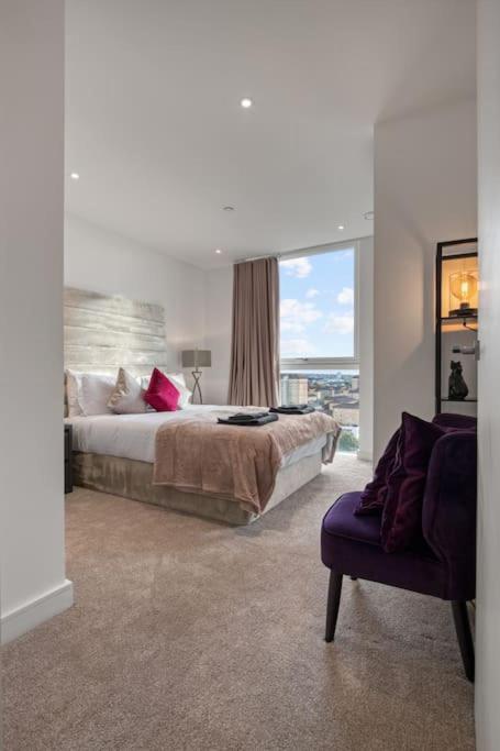 Apartamento 2 Bed & 2 Bath Next To Nine Elms Station - Zone 1 *