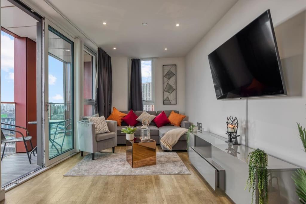 Apartamento 2 Bed & 2 Bath Next To Nine Elms Station - Zone 1 Londres