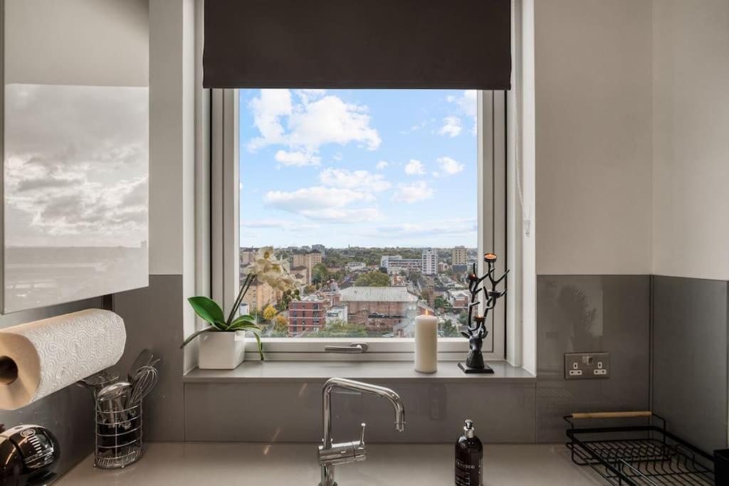 2 Bed & 2 Bath Next To Nine Elms Station - Zone 1 * Londres